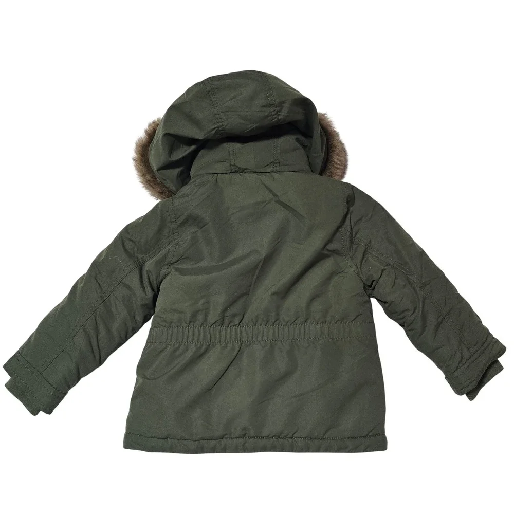 Carters cozy up
